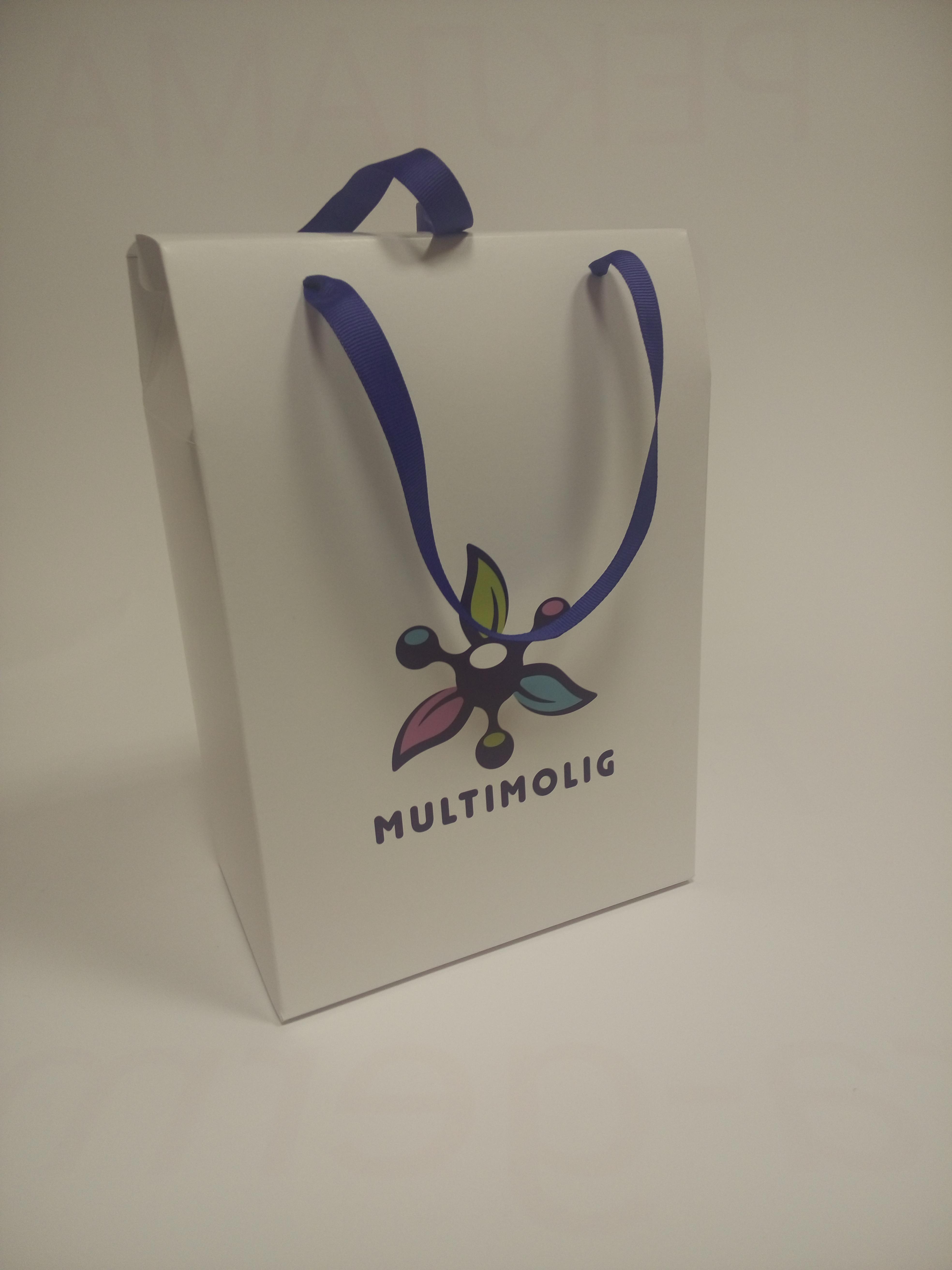 Пример Картонный пакет / коробка Пример Картонный пакет / коробка