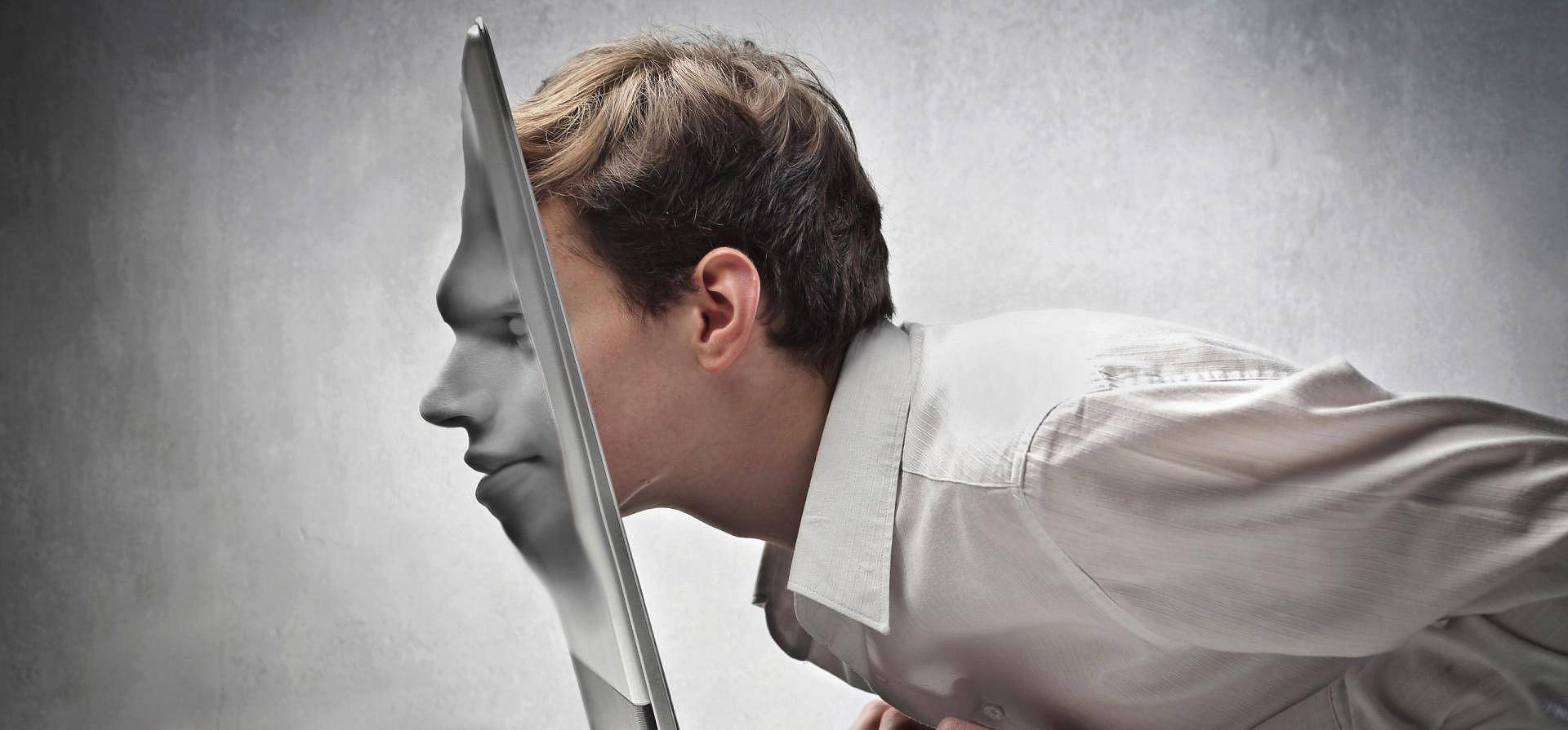 Как в 2018 году люди читают тексты Как в 2018 году люди читают тексты